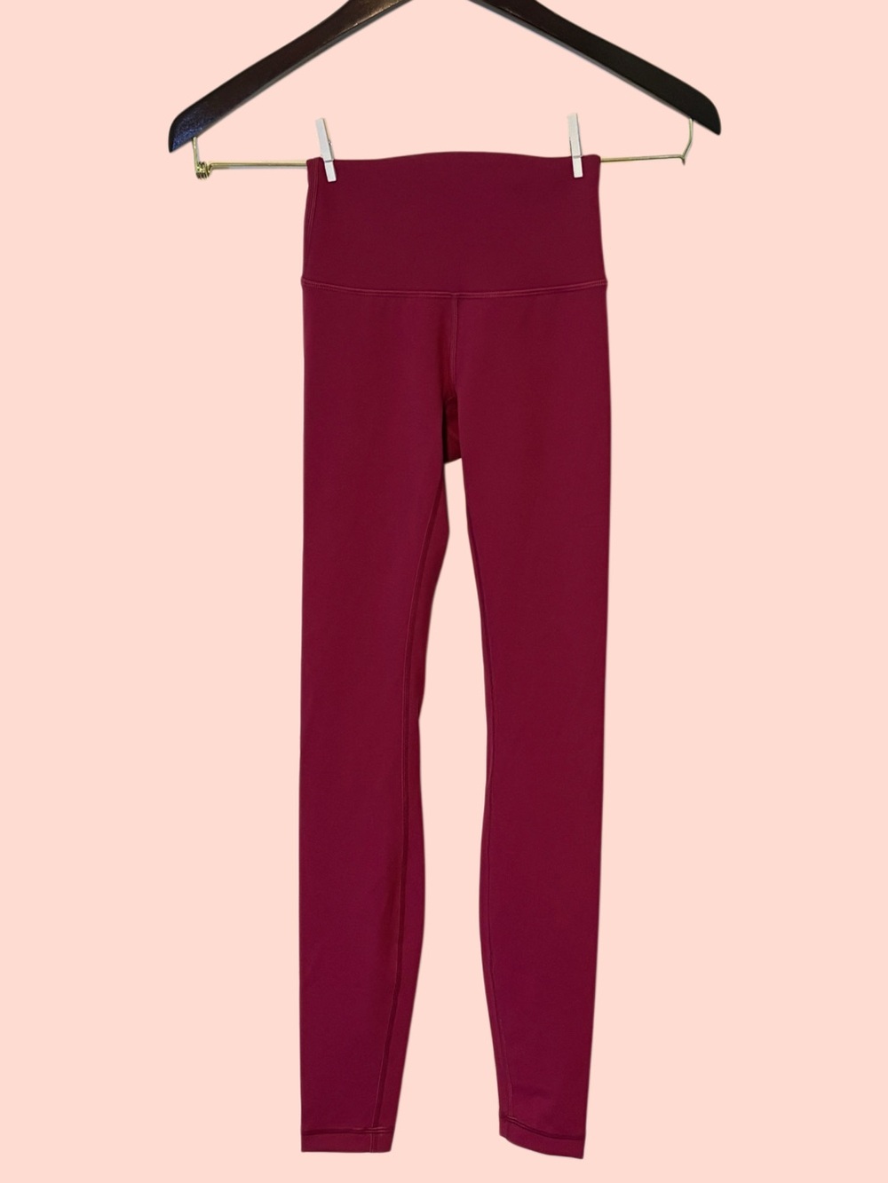 NWOT Size 0 Lululemon Wunder Train High-Rise Tight 28” in Magenta Smoke